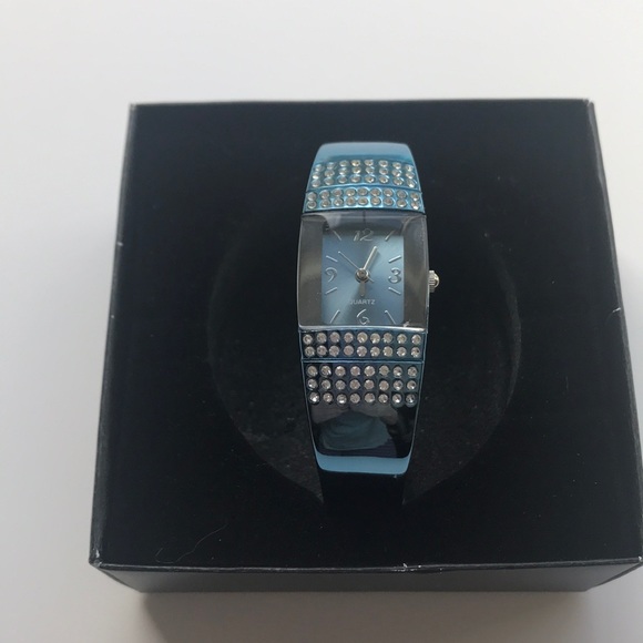 Avon Teal Watch Bangle - Picture 1 of 4
